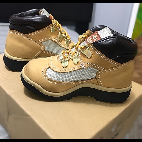 ❌❌SOLD❌❌ Timberland Field Boots - Picture 3 of 5